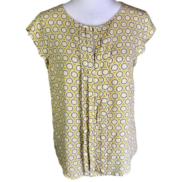 Boden Tops - Boden Yellow and White Pleated Scoop Neck Flutter Sleeve Blouse Size 6